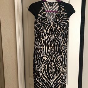 New without tags, mid dress 👗